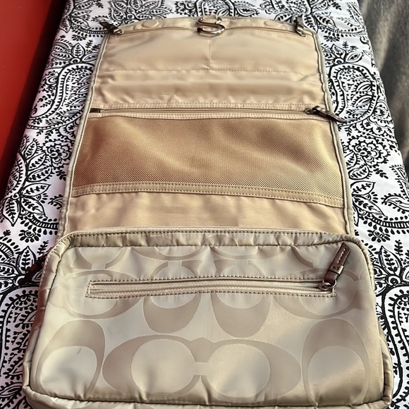 Coach Makeup Travel Bag with hanger - Picture 4 of 12